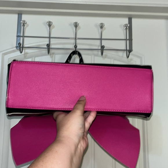 Betsey Johnson Black/White Striped, Pink Bottom, Lg Pink Bow, Tote - Picture 5 of 7